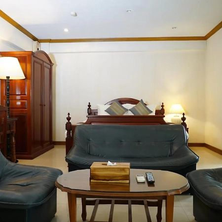 12Pm Bangkok Hotel Eksteriør billede